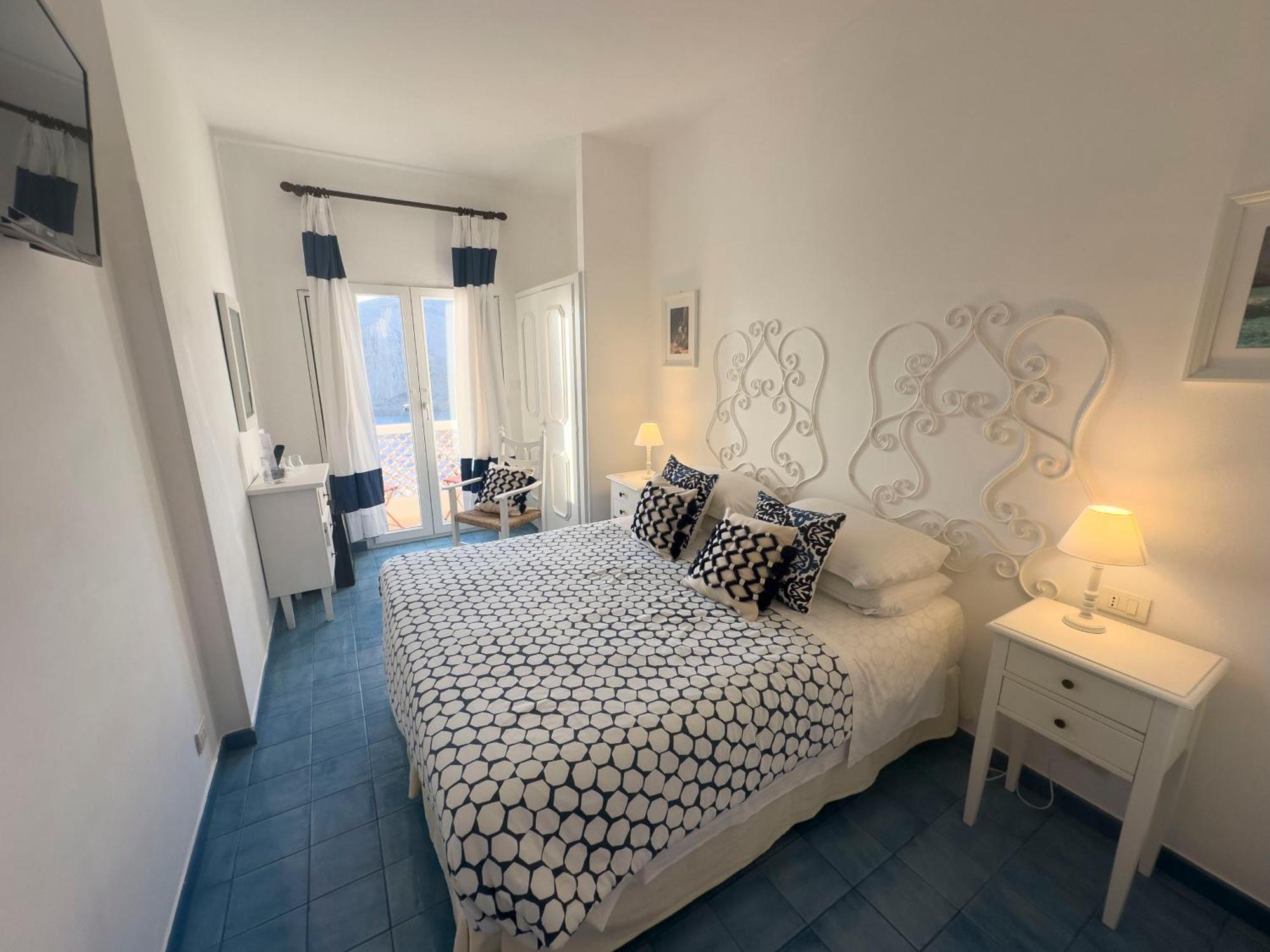 Hotel Chiaia Di Luna ปอนซา ภายนอก รูปภาพ
