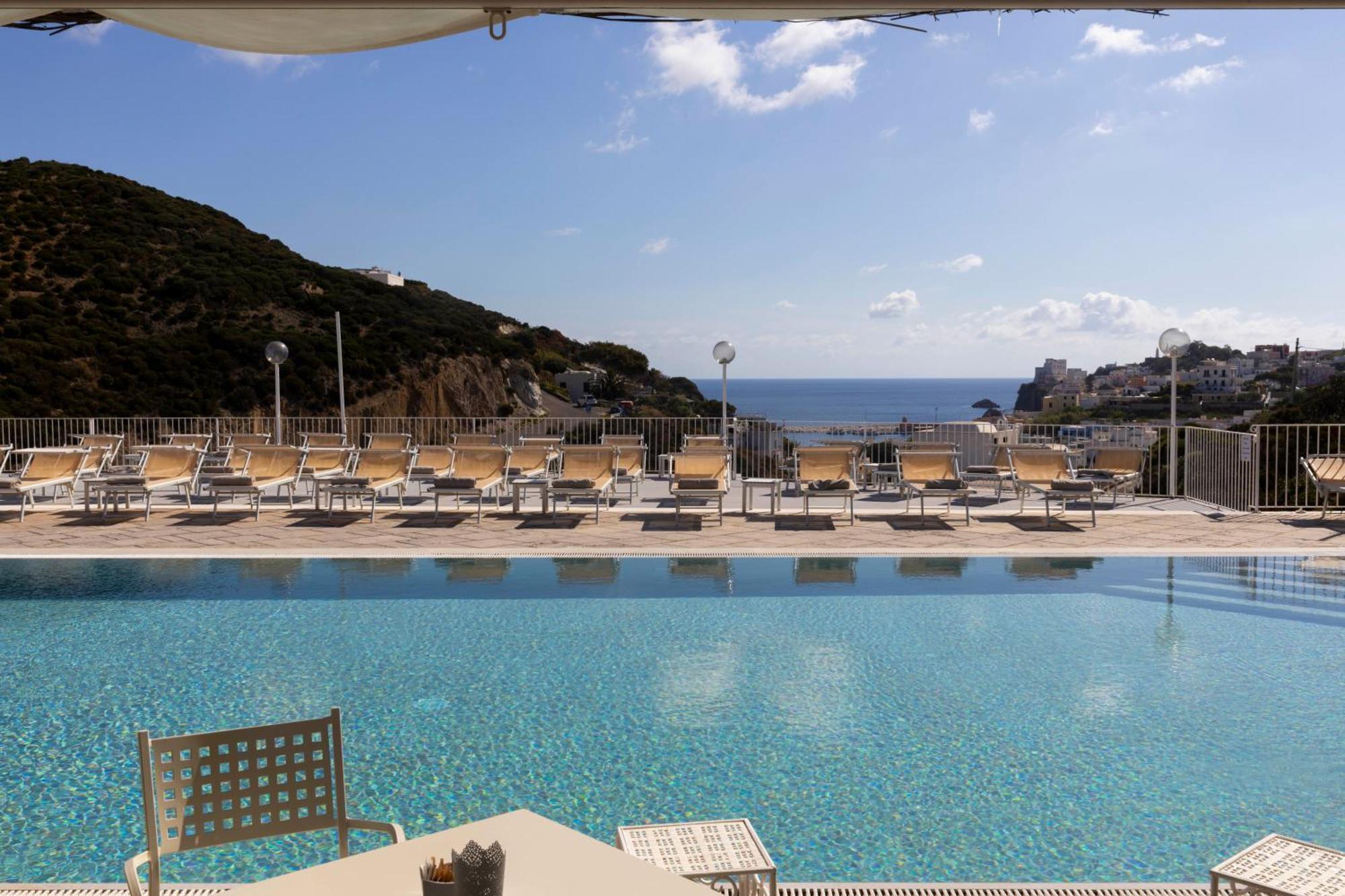 Hotel Chiaia Di Luna ปอนซา ภายนอก รูปภาพ