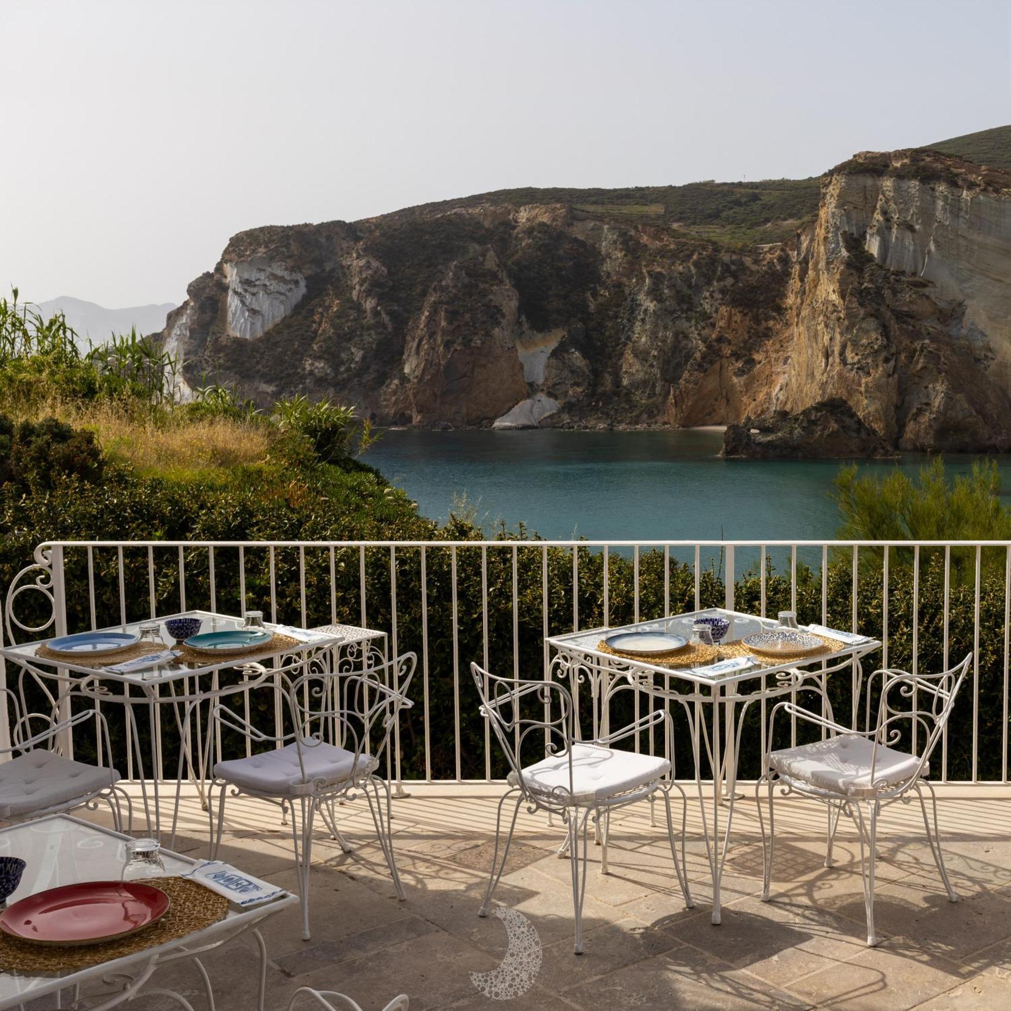Hotel Chiaia Di Luna ปอนซา ภายนอก รูปภาพ