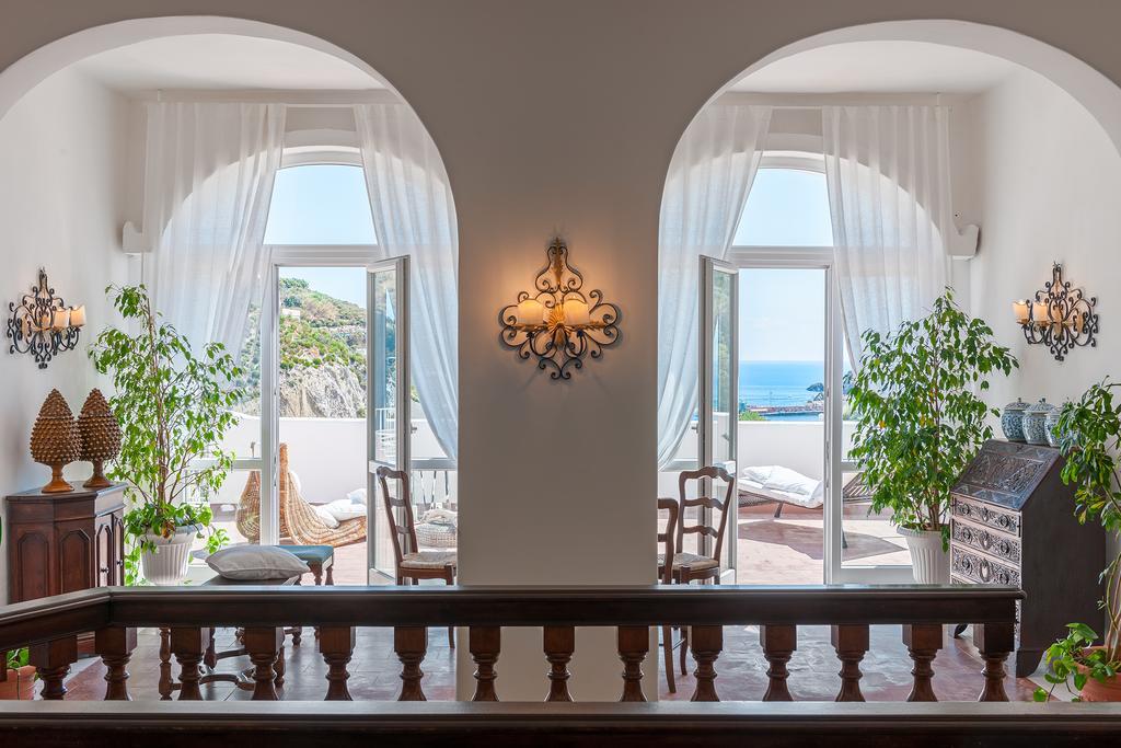 Hotel Chiaia Di Luna ปอนซา ภายนอก รูปภาพ